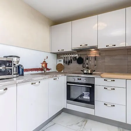 Feriehus 3 Bedroom Stunning In