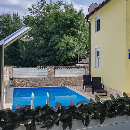 3 Bedroom Stunning In *