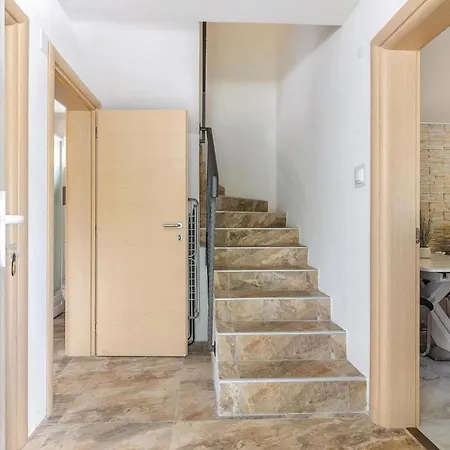 3 Bedroom Stunning In * Bribir (Primorje-Gorski Kotar)