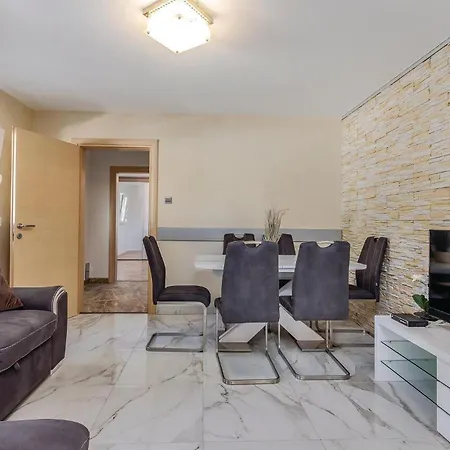 3 Bedroom Stunning In