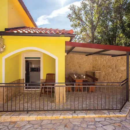 3 Bedroom Stunning In Holiday home Bribir (Primorje-Gorski Kotar)