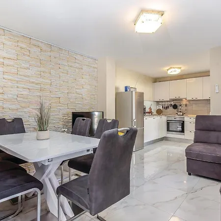 3 Bedroom Stunning In Bribir (Primorje-Gorski Kotar)