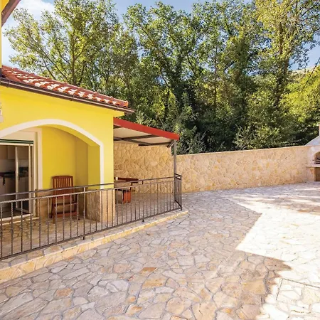 Dom wakacyjny 3 Bedroom Stunning In Bribir (Primorje-Gorski Kotar)