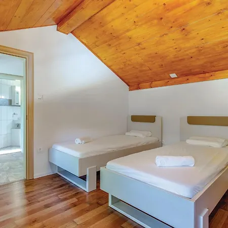 3 Bedroom Stunning In Bribir (Primorje-Gorski Kotar)