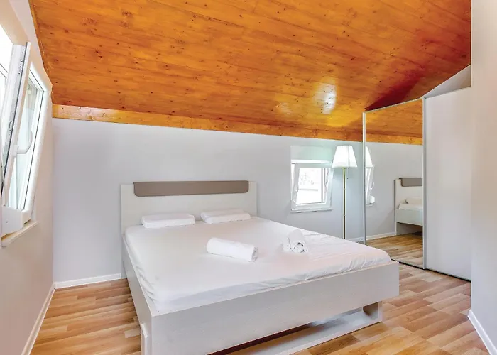 Dom wakacyjny 3 Bedroom Stunning In Bribir (Primorje-Gorski Kotar)