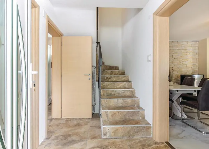 3 Bedroom Stunning In * Bribir (Primorje-Gorski Kotar)