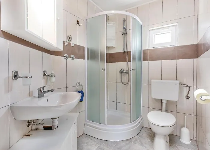 3 Bedroom Stunning In Dom wakacyjny Bribir (Primorje-Gorski Kotar)