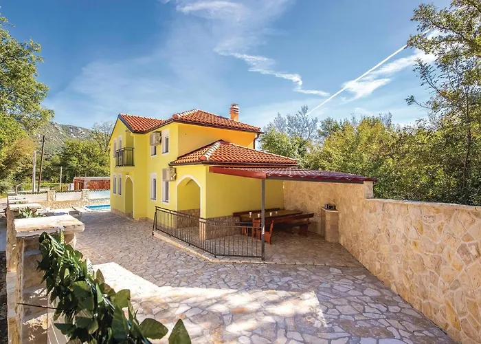 Dom wakacyjny 3 Bedroom Stunning In